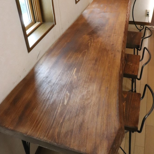 奥行き広めW1850一枚板ヒノキカウンターテーブルお店様 カフェ