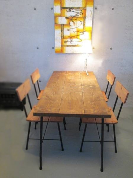 【サイズ約W1600×D700】アンティーク風　カフェ　ダイニングテーブル・鉄脚アイアン