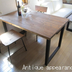 【サイズ約W1600×D850】アンティーク風ダイニングテーブル　角鉄脚アイアン　テーブル 2枚目の画像