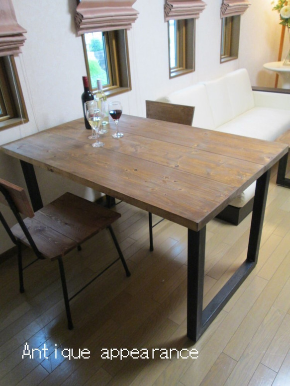 【サイズ約W1600×D850】アンティーク風ダイニングテーブル　角鉄脚アイアン　テーブル 4枚目の画像