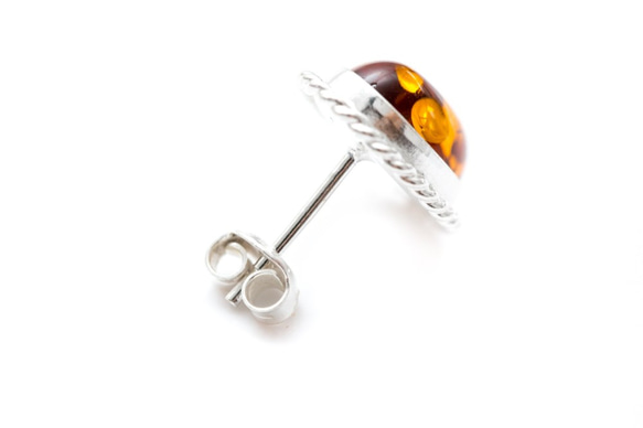 アンバー（琥珀）のジュエリー　イヤリング　ピアス　Amber Quintessence Stud Earrings 7枚目の画像