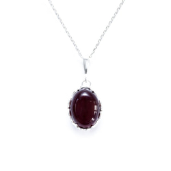 アンバー（琥珀）のジュエリー　ペンダント　Demi Cherry Amber Drop Pendant 3枚目の画像