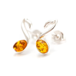 アンバー（琥珀）のジュエリー イヤリング　Amber Music Note Stud Earrings 4枚目の画像