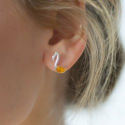 アンバー（琥珀）のジュエリー イヤリング　Amber Music Note Stud Earrings 8枚目の画像