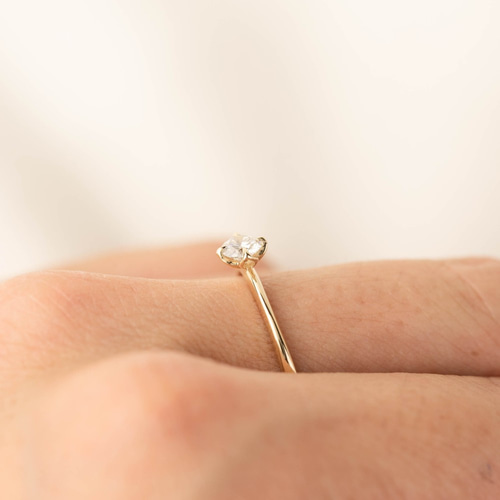 アリスリング✴︎天然ダイヤモンド婚約指輪✴︎華奢可愛い天然一