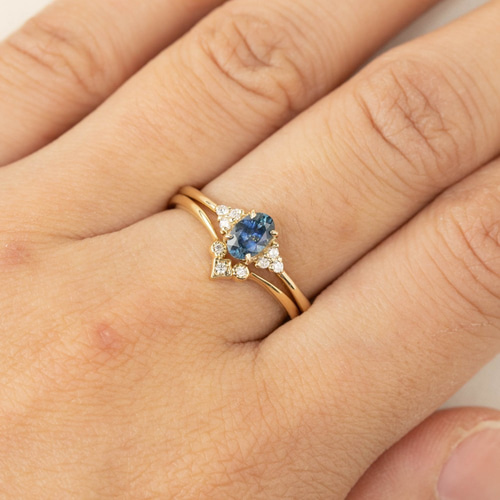 テレサリング✴︎アメリカ産モンタナサファイア婚約指輪✴︎K14YG、RG