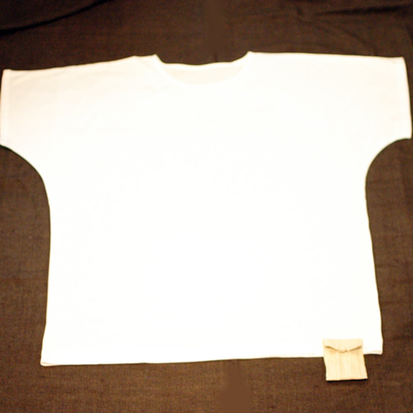 フレブル刺繍、シルクミニポケット付きTシャツ 4枚目の画像