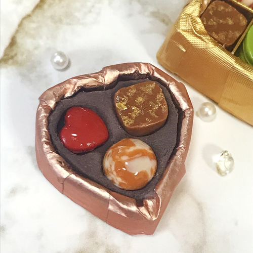 バレンタインのご褒美チョコに♪ミニチュアチョコレートアソート