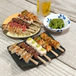 焼き鳥盛り合わせと枝豆ビールの大満足な居酒屋セットA【ミニチュアフード】 2枚目の画像