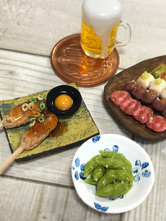 焼き鳥盛り合わせと枝豆ビールの大満足な居酒屋セットD【ミニチュアフード】 3枚目の画像