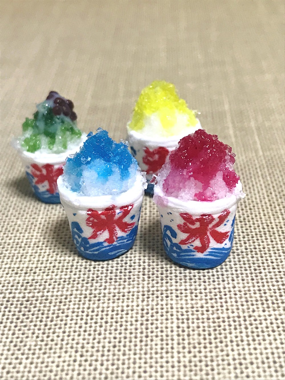 【ビック】かき氷ウアモウ　ブルーハワイ&いちご いつもご来店いただきありがとうございます！ CAFE66です