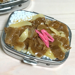 牛丼のピルケース【食品サンプル】 2枚目の画像