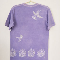 型染めMサイズ水槽Tシャツ(男女兼用)～金魚～ うす紫色 4枚目の画像