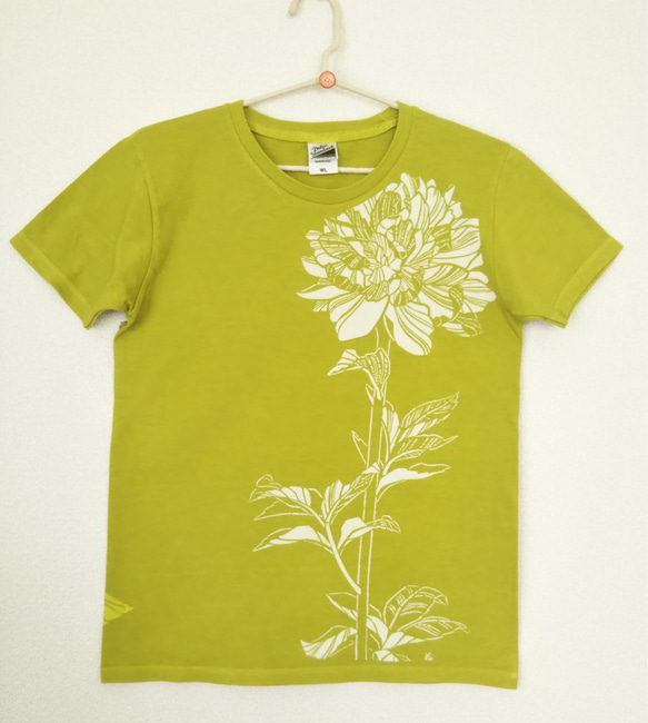 型染めLサイズお花Tシャツ(女性用) ～シャクヤク～ きみどり色 2枚目の画像