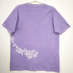 型染めXLサイズお花Tシャツ (男女兼用) ～こでまり～ 薄紫色 2枚目の画像