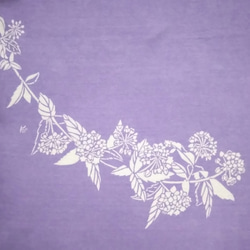 型染めXLサイズお花Tシャツ (男女兼用) ～こでまり～ 薄紫色 4枚目の画像