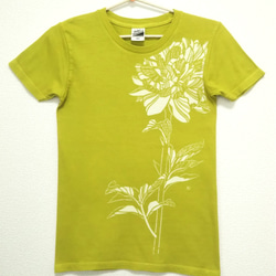 ふんわり首元にお花Tシャツ(女性用Sサイズ)～芍薬～ きみどり色 4枚目の画像