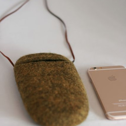 iPhoneポシェット cocoon（限定色・苔色）Lサイズ 3枚目の画像
