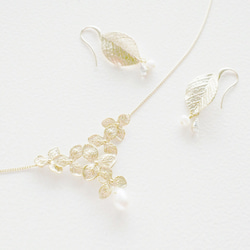 紫陽花與淡水珍珠的項鍊 第1張的照片