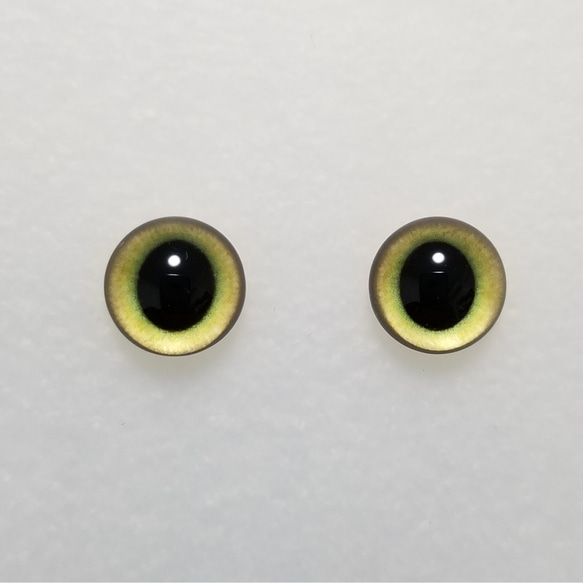 O19　猫の瞳　１２㎜　グラスアイ　羊毛フェルト用 1枚目の画像