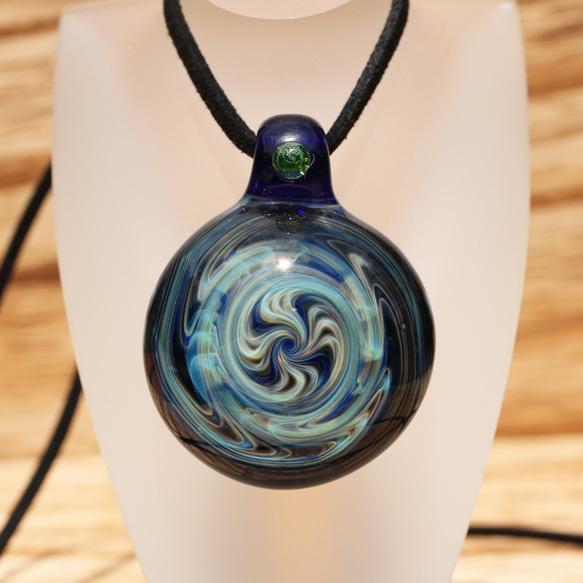 スイッチバック ガラス ペンダント 9枚目の画像