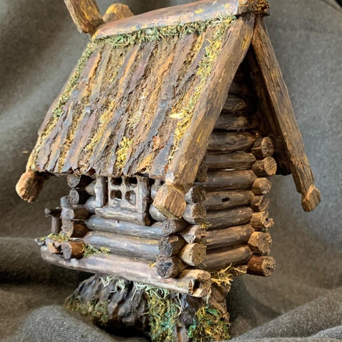 高床式倉庫、手作り、木造 ロシア伝承の高床式倉庫、家、木造 木材・板 Tomtom 通販 9849004