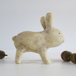 兔（灰白色）陶瓷/兔/兔 第4張的照片