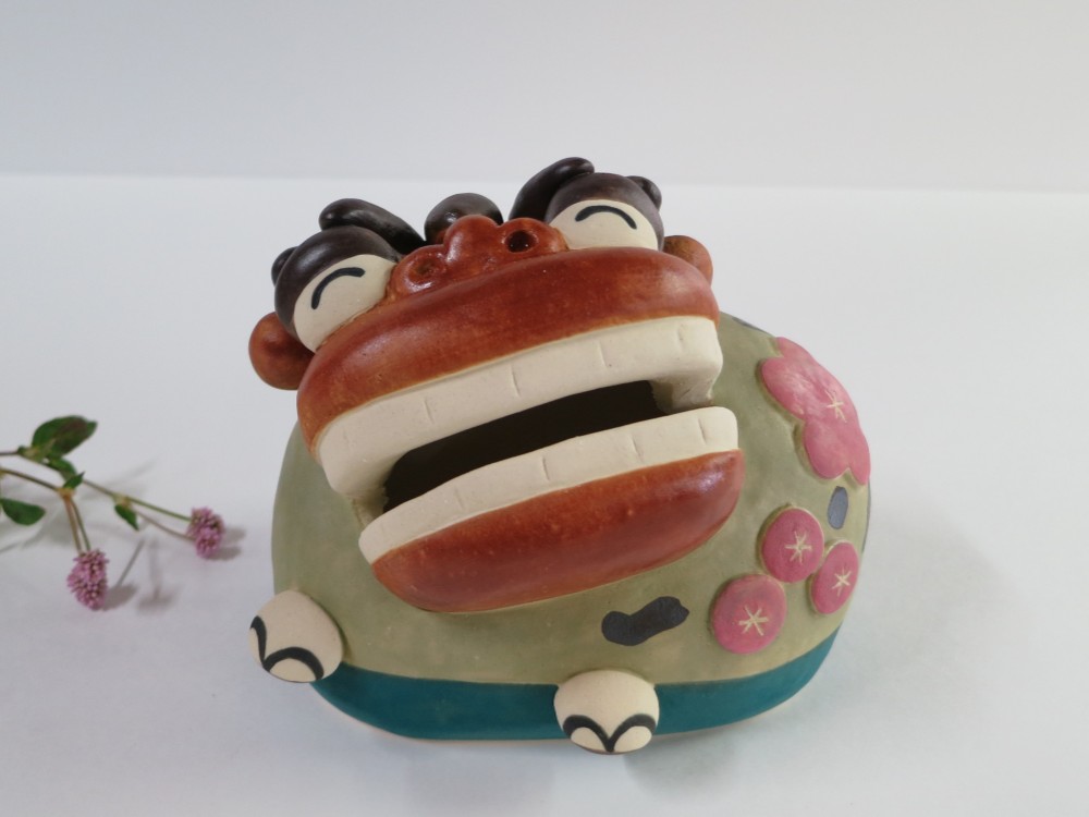 は*ま様 陶器製 獅子像 緑と茶色 約30cm は*ま様 陶器製 獅子像 緑と茶色 約30cm