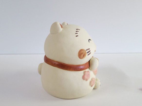 ふふふ招き（小）　Ｏ-290　陶製/Lucky cat/招財貓/Glückskatze/भाग्यशाली बिल् 2枚目の画像