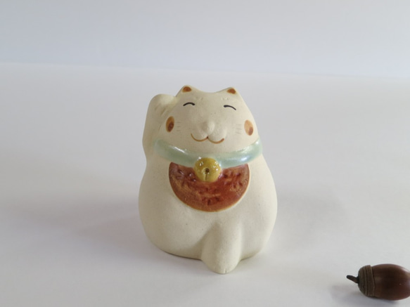 Nikkori Maneki 附坐墊（極小） O-169 陶瓷/招財貓/Glückliche Katze/भा 第2張的照片