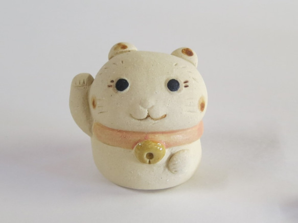 パッチリ瞳招き　Ｏ-307　陶製/Lucky cat/招財貓/Glückliche Katze/भाग्य 1枚目の画像