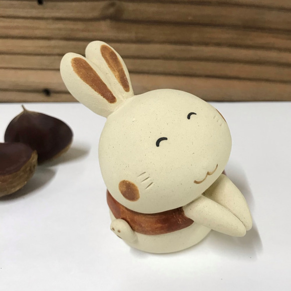 Tiny Hand Rabbit (Rabbit Only) J-129-2 陶瓷/兔子/Inko 第1張的照片