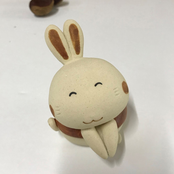Tiny Hand Rabbit (Rabbit Only) J-129-2 陶瓷/兔子/Inko 第3張的照片