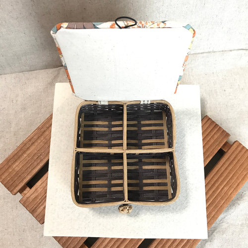 クラフトバンドの蓋付き小物入れ エコクラフト 紙バンド その他