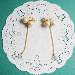 棉花珍珠和雞蛋花造型鍊條式無洞耳針 第3張的照片
