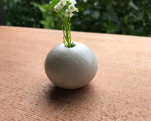 潰れた壺・花の器