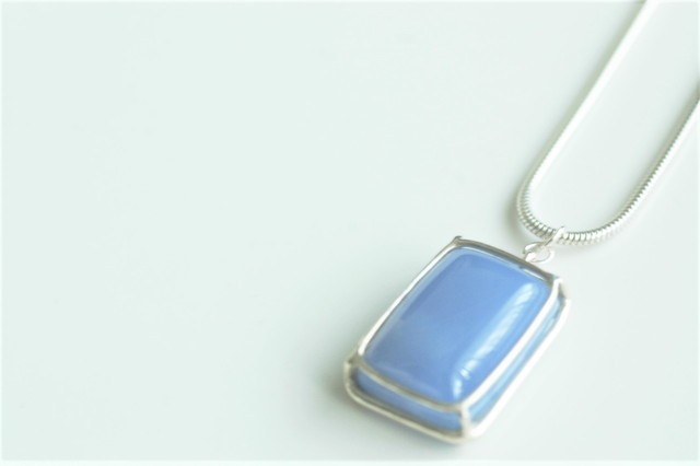 一点物・大粒ブルーカルセドニーペンダント