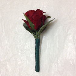 赤バラのクラッチブーケ（ウエディングブーケ造花） 5枚目の画像