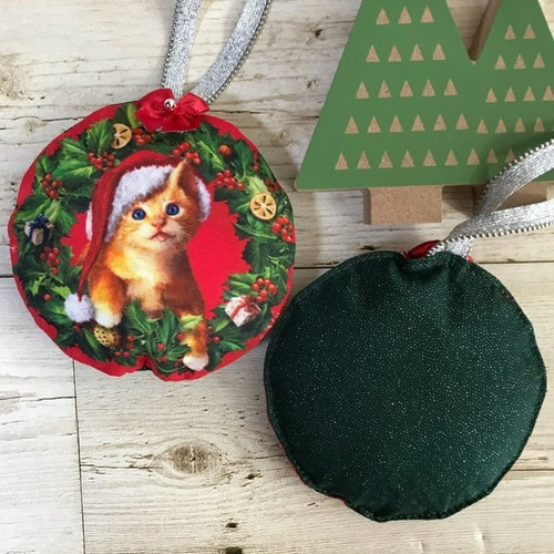 猫ちゃんのふっくらクリスマスオーナメント・茶白・送料無料