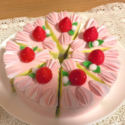 いちごのピンクホールケーキ 1枚目の画像