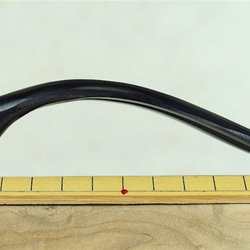 二股木製かんざし　ヘアーフォーク　軸黒ポイント朱赤 2枚目の画像