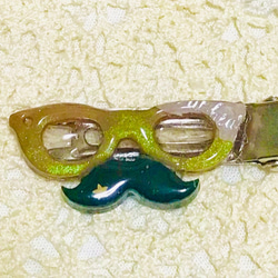 ヒゲメガネのクリップ(イエローオーカー) 2枚目の画像