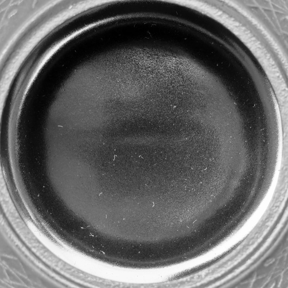 南部鐵器 岩鑄 茶壺 5型松葉（黑色）0.65L 日本製造 第6張的照片