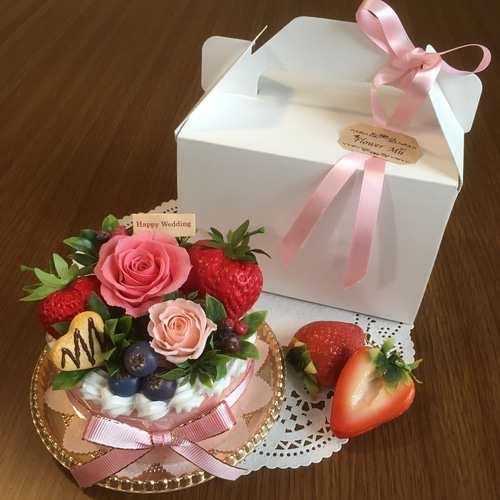 いちごのフラワーケーキ（プリザーブドフラワー） プリザーブド