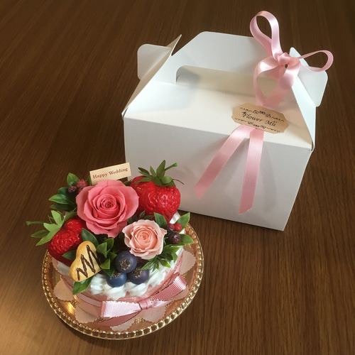 いちごのフラワーケーキ（プリザーブドフラワー） プリザーブド