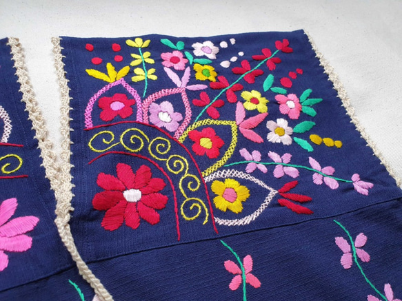 タイハンドメイド刺繍　カレン族民族衣装スタイル 5枚目の画像