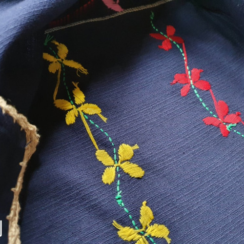 タイハンドメイド刺繍 カレン族民族衣装スタイル ブラウス