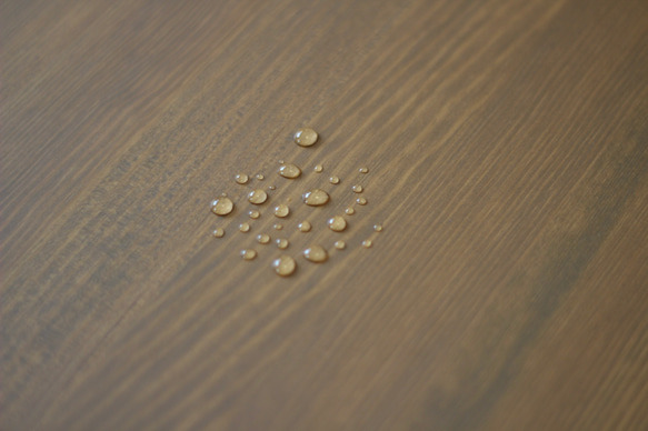 折りたたみ　そら豆テーブル　木の脚がかわいい「まめっこ」無垢材ローテーブル　自然塗装　横幅89㎝　チーク色 10枚目の画像
