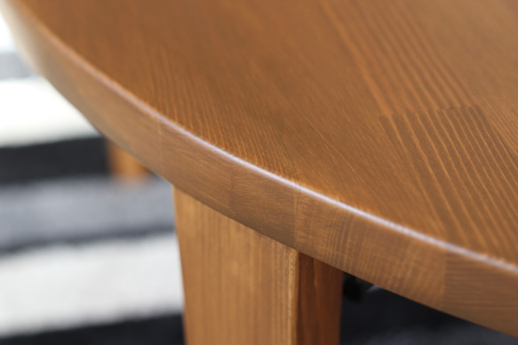 折りたたみ　そら豆テーブル　木の脚がかわいい「まめっこ」無垢材ローテーブル　自然塗装　横幅89㎝　チーク色 7枚目の画像