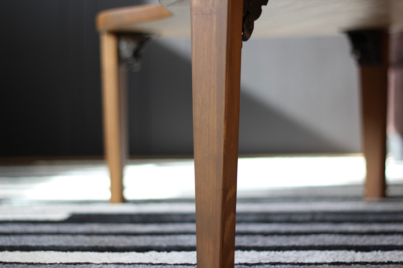 折りたたみ　そら豆テーブル　木の脚がかわいい「まめっこ」無垢材ローテーブル　自然塗装　横幅89㎝　チーク色 8枚目の画像
